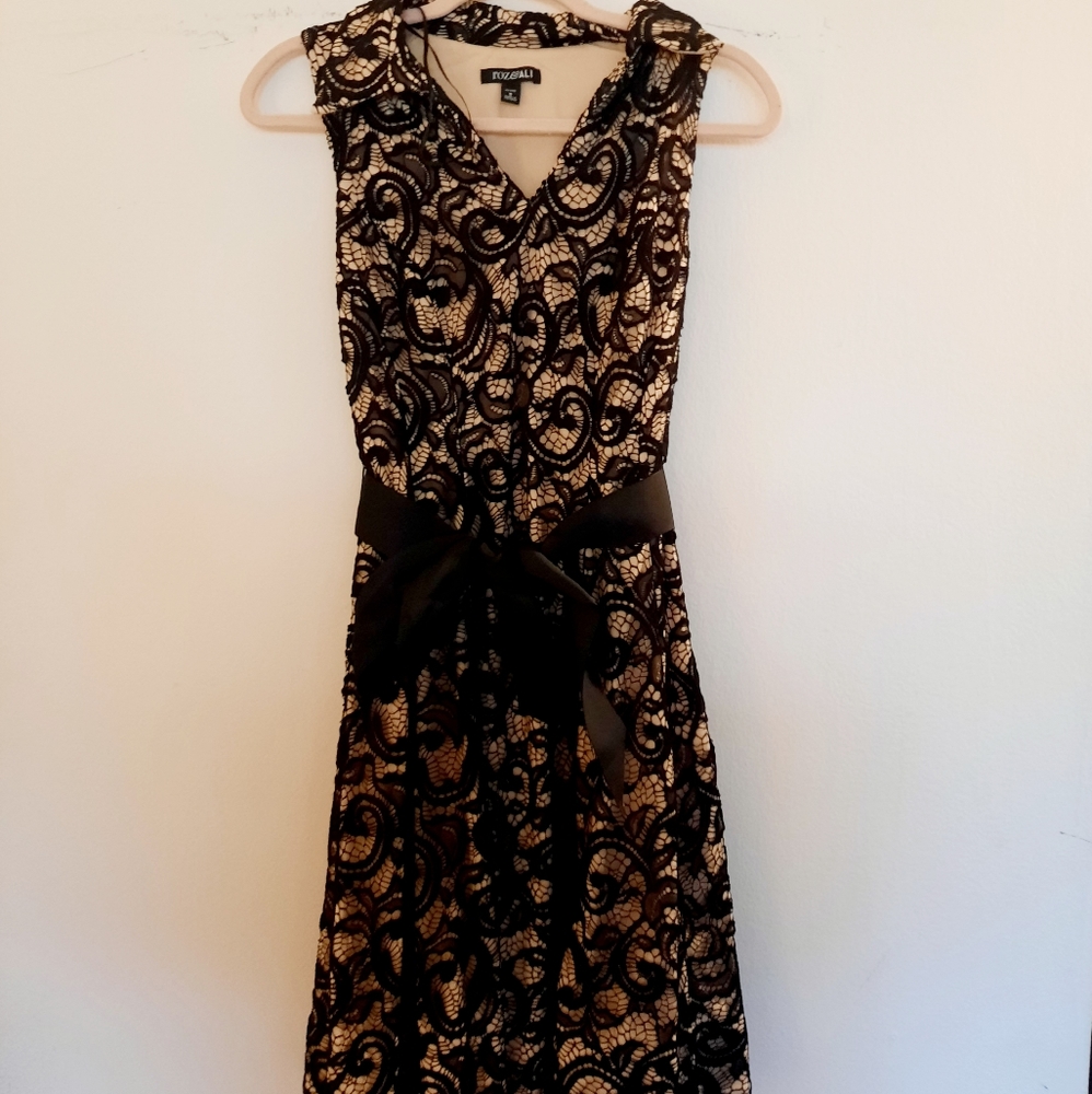 Roz & Ali Lace Overlay Sash Tie Waist Dress